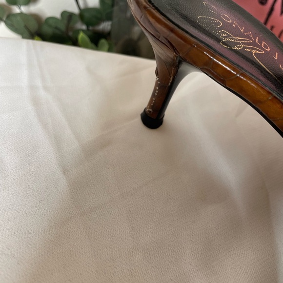 Donald J Pliner Slingback Sz 5 - Picture 13 of 14